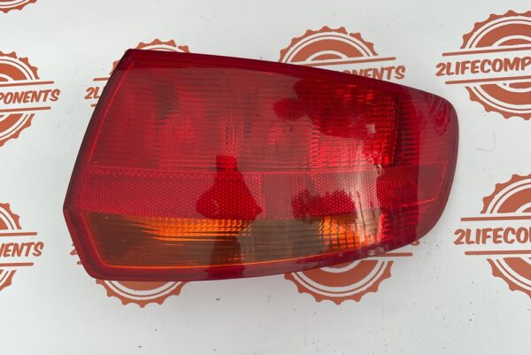 AUDI A3 FANALE POST DX CON PORTA LAMPADA