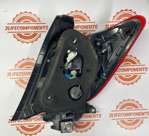 TOYOTA YARIS FANALE POST SX - immagine 2